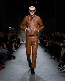 BUFFALO GRAIN LEATHER ASYMMETRIC RACER