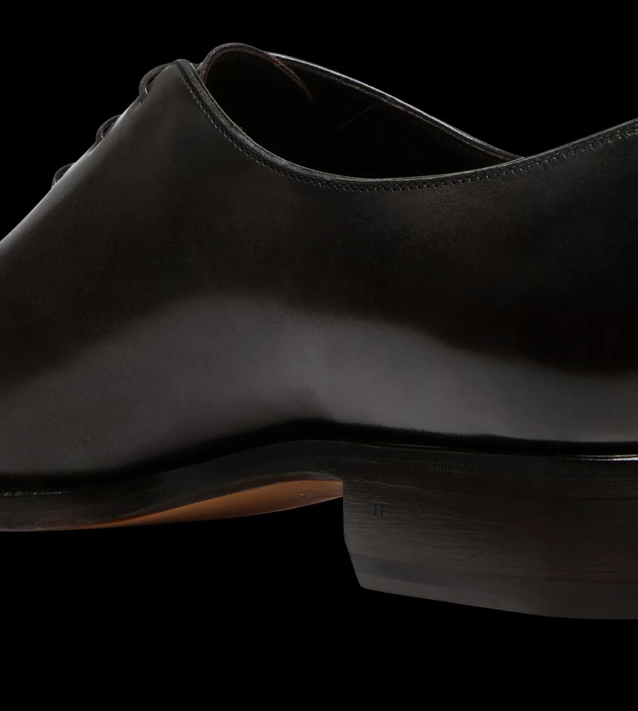 BURNISHED LEATHER WHOLE CUT LACE UP