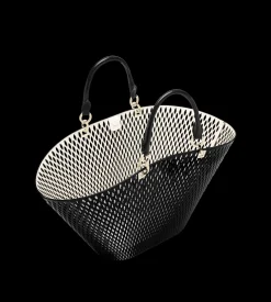 CUT OUT PATENT LEATHER LARGE PANIER