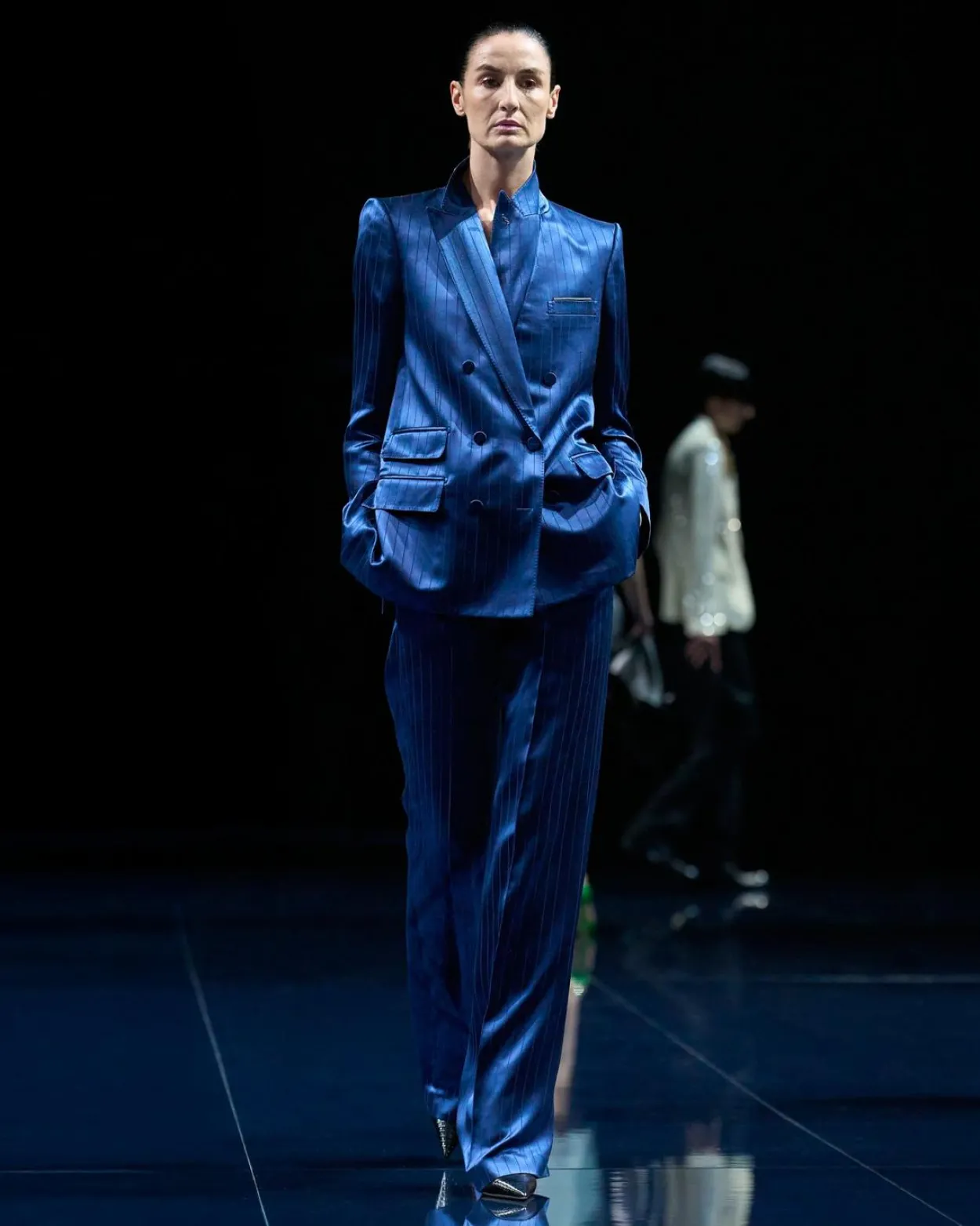 DOUBLE BREASTED PEAK LAPEL STRIPED JACKET