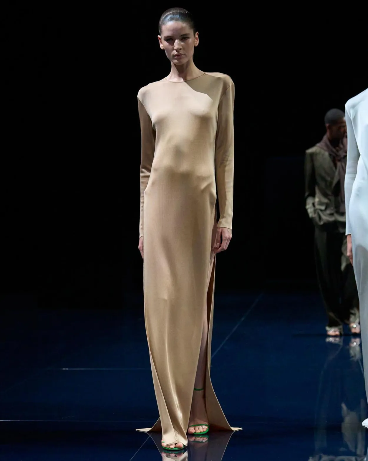 FINE KNIT CREWNECK EVENING DRESS WITH HIGH LEG SIDE SLASHES