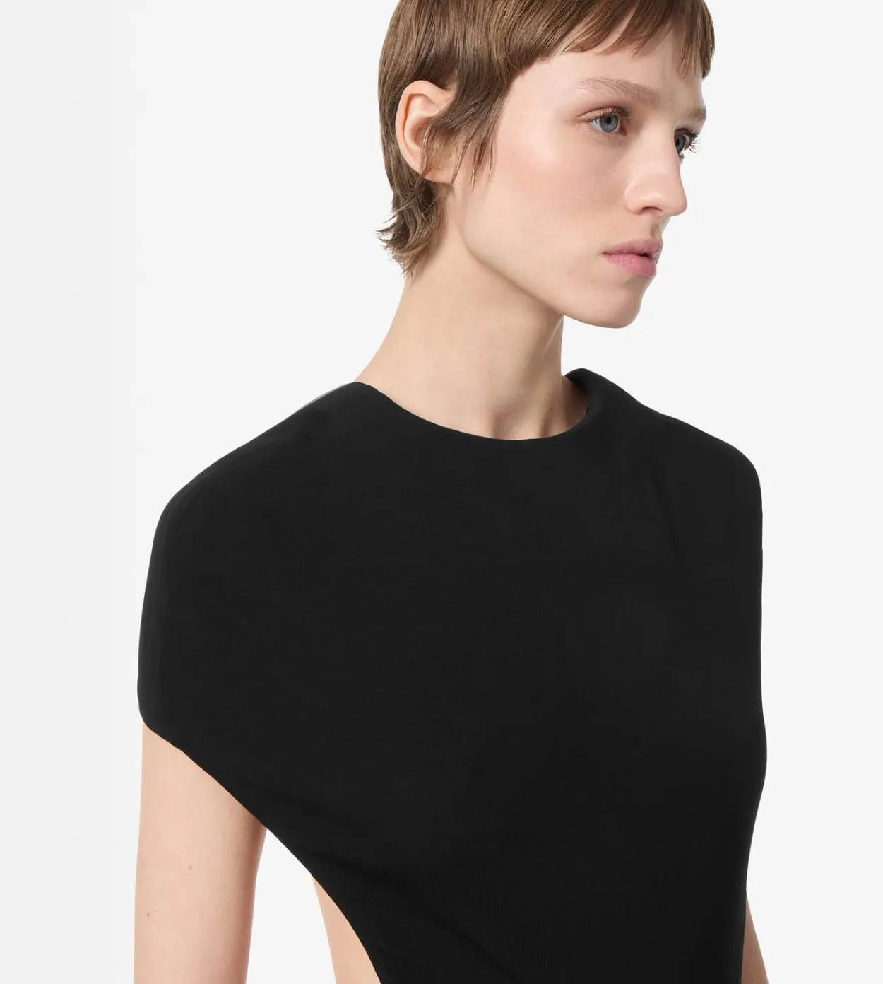 IMPOSSIBLE BACKLESS CAP SLEEVE EVENING DRESS WITH TRAIN