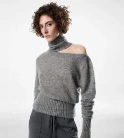 LONG SLEEVE BOAT NECK KNIT WITH TOM FORD METAL PLAQUE