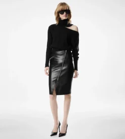 LONG SLEEVE BOAT NECK KNIT WITH TOM FORD METAL PLAQUE