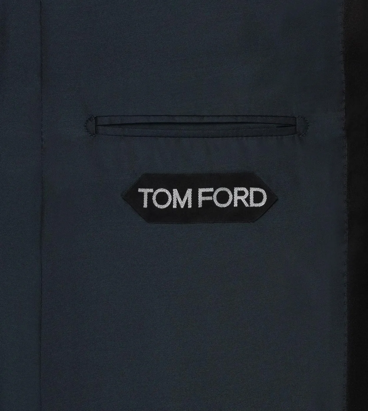 LUXURY TWILL O'CONNOR TUXEDO