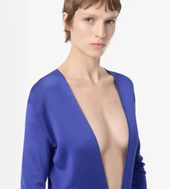 PLUNGE NECK FINE KNIT EVENING DRESS WITH HIGH FRONT
