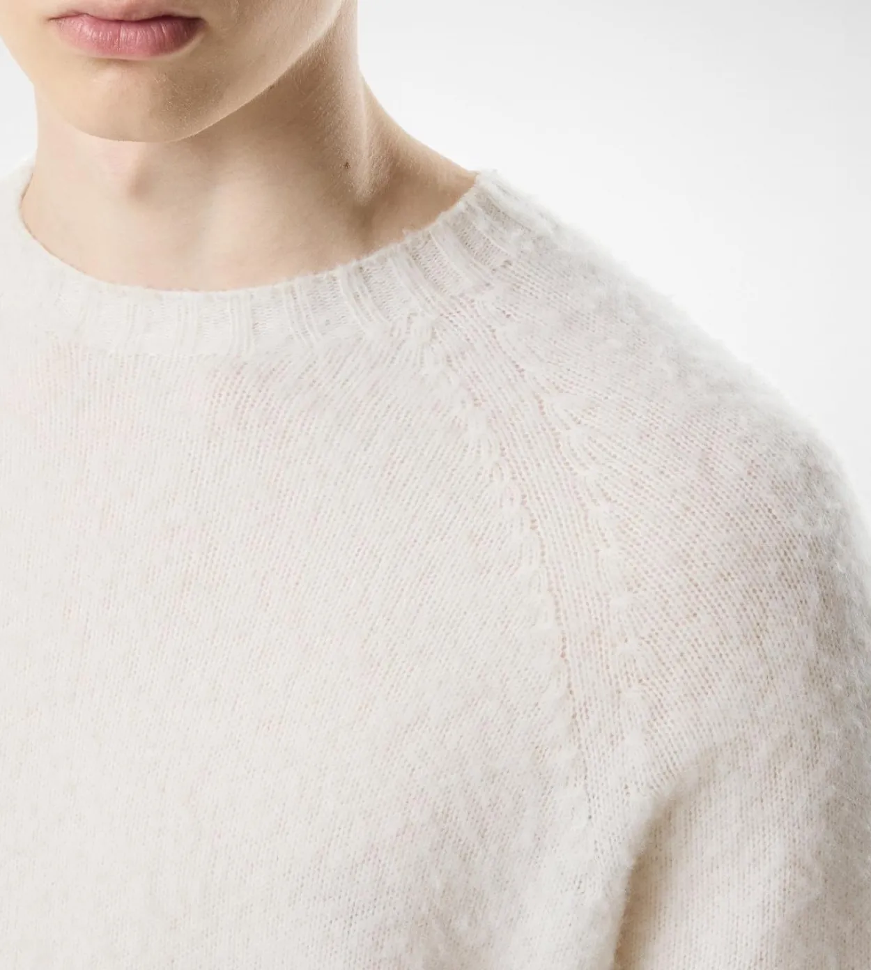 SCOTTISH TEASEL CASHMERE CREW NECK