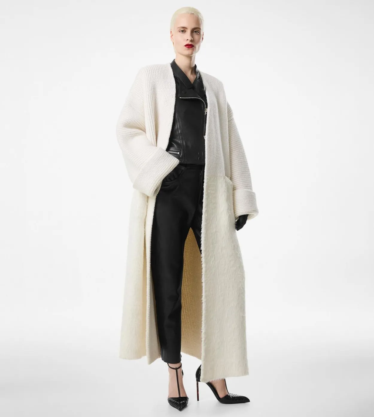 SCULPTURAL MAXI COAT