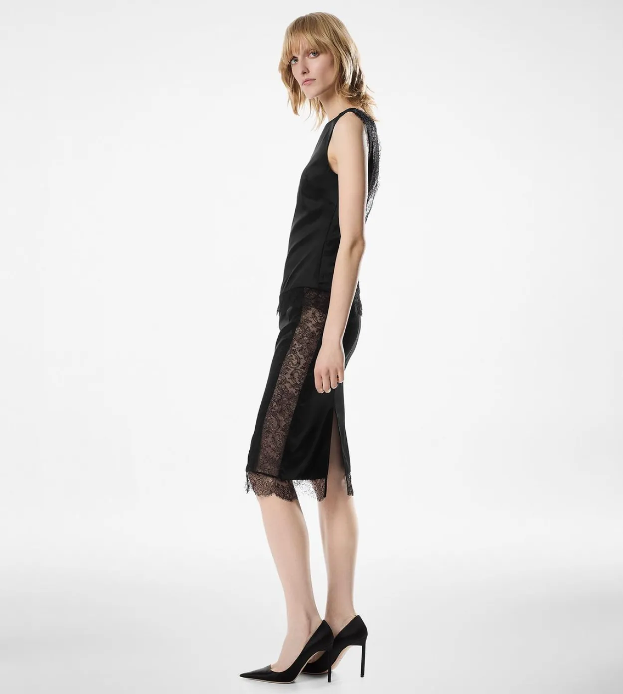 SLEEVELESS SILK TOP WITH V-BACK AND LACE INSERTS