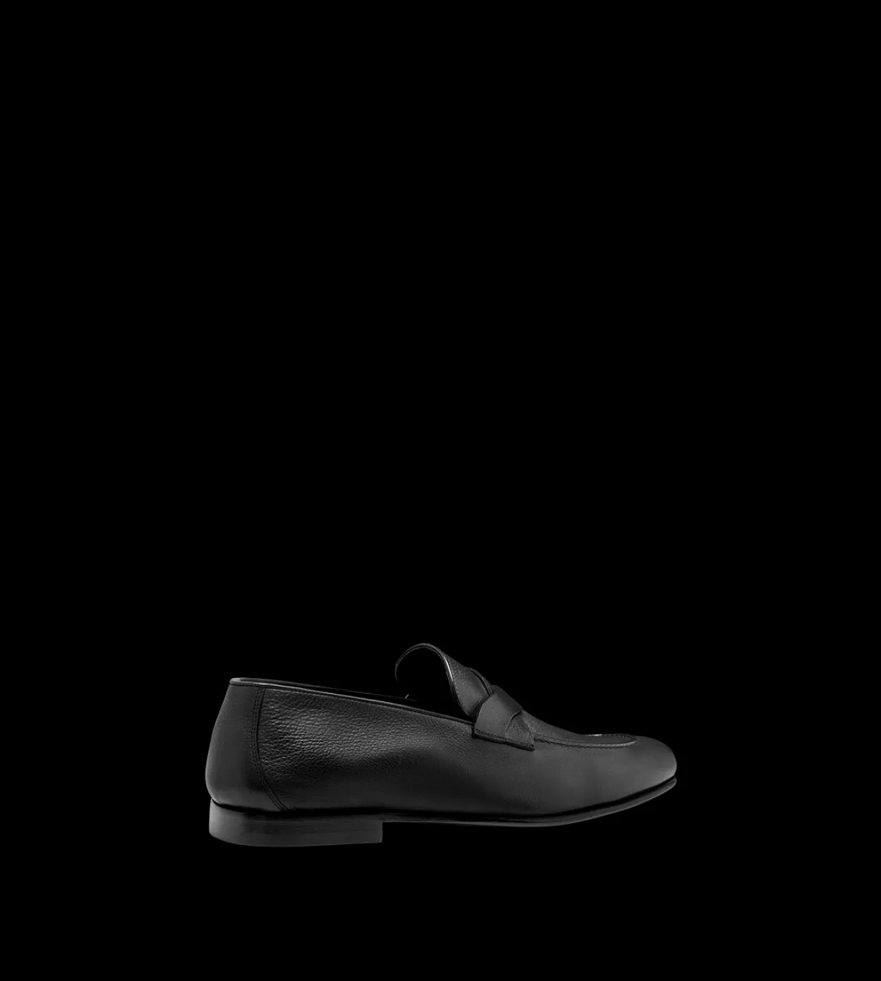 SOFT SUPPLE LEATHER GIGI TWISTED BAND LOAFER