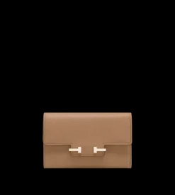 SUPPLE GRAIN LEATHER AUBE COMPACT WALLET