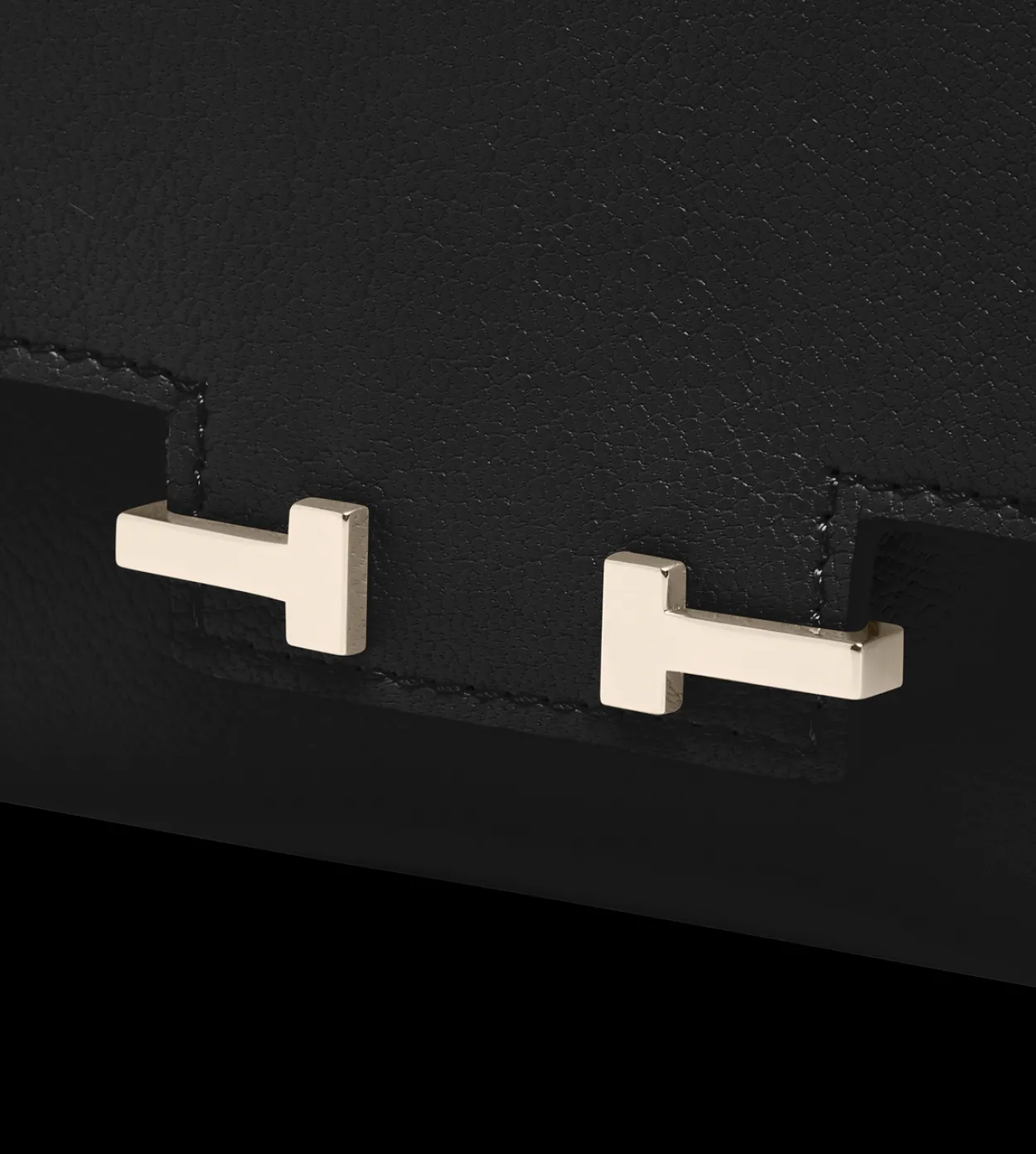 SUPPLE GRAIN LEATHER AUBE COMPACT WALLET