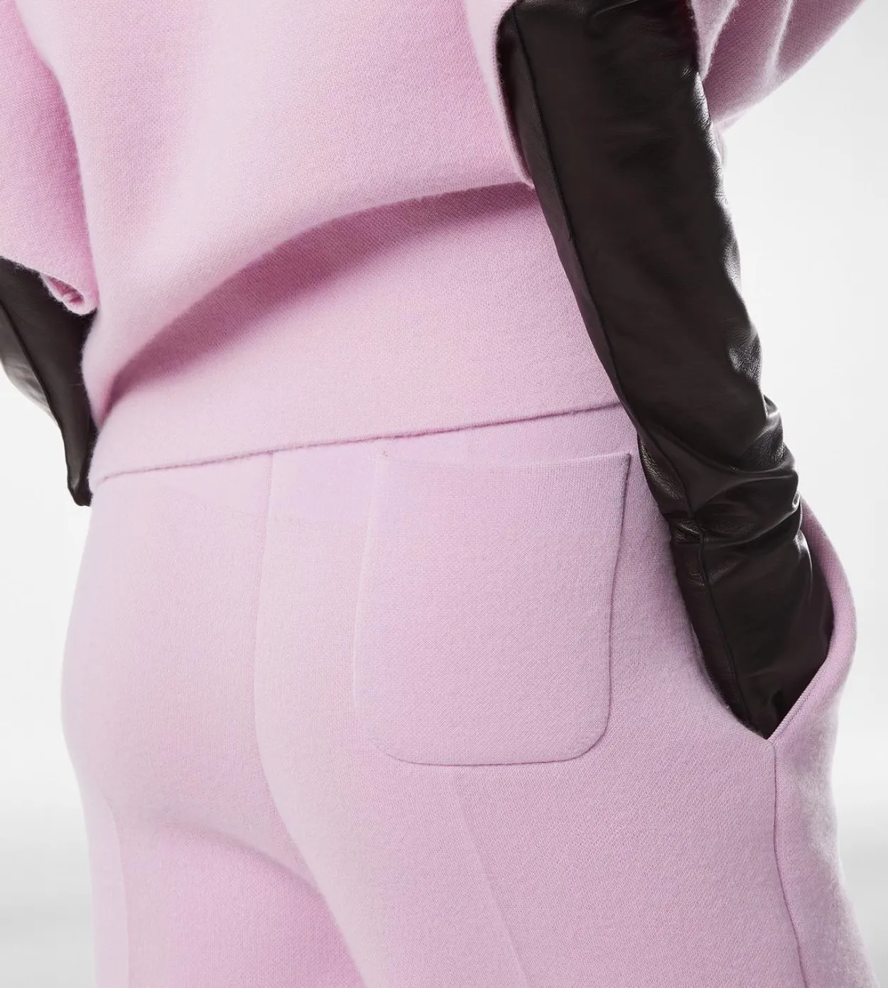 ULTRAFINE CASHMERE BLEND SCULPTURAL JOGGERS